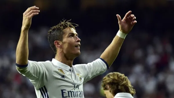Ronaldo leaves Real Madrid Ronaldo leaves Real Madrid